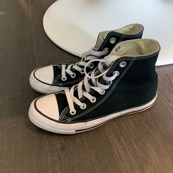 Classic Black Converse Size Womens 6 